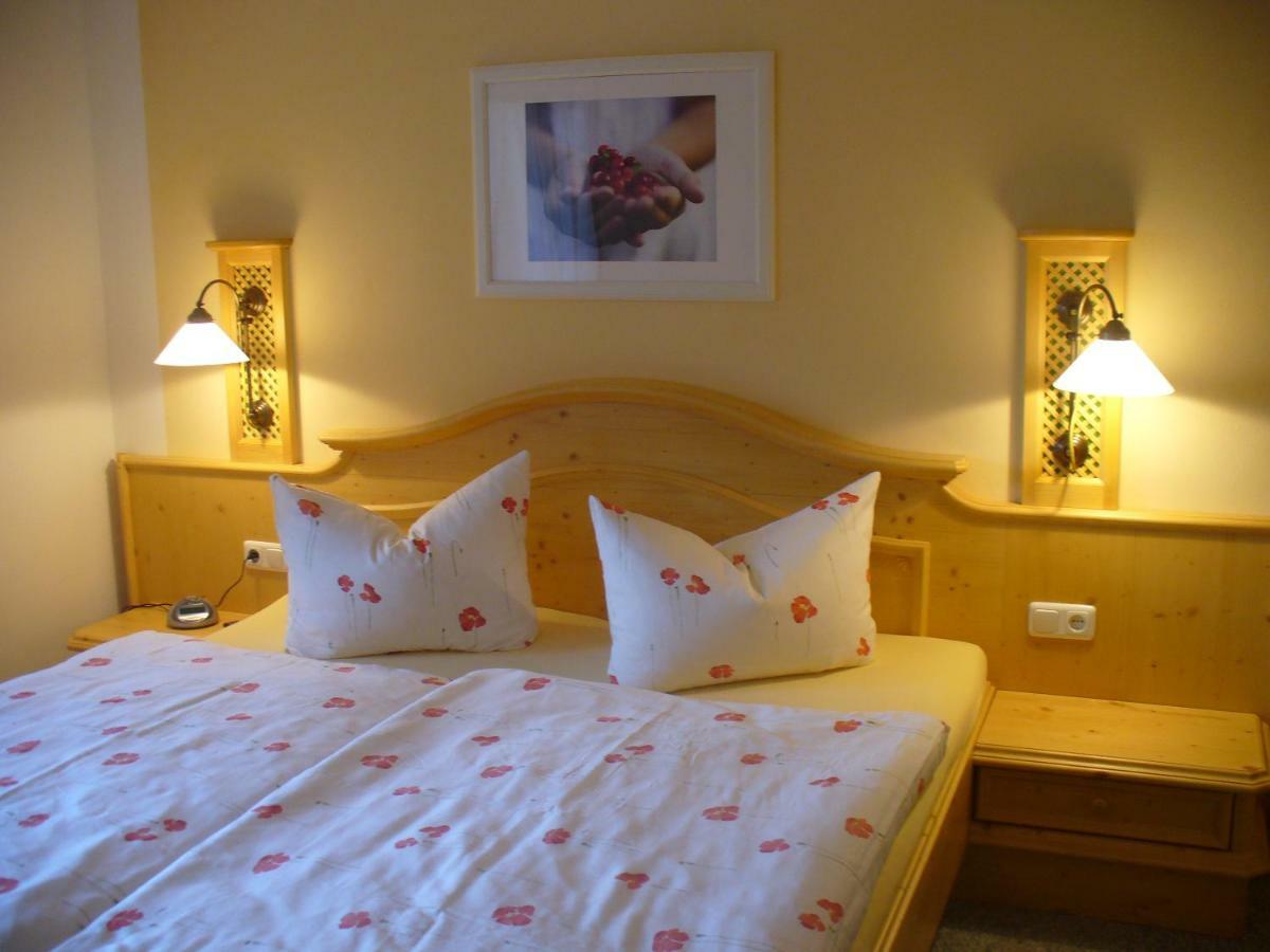 Pension Waldklause, Doppelzimmer mit Balkon, Dusche, WC Königssee Exterior foto